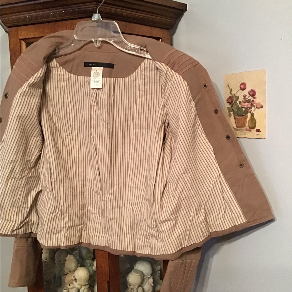Jacket - Picture 4 of 5